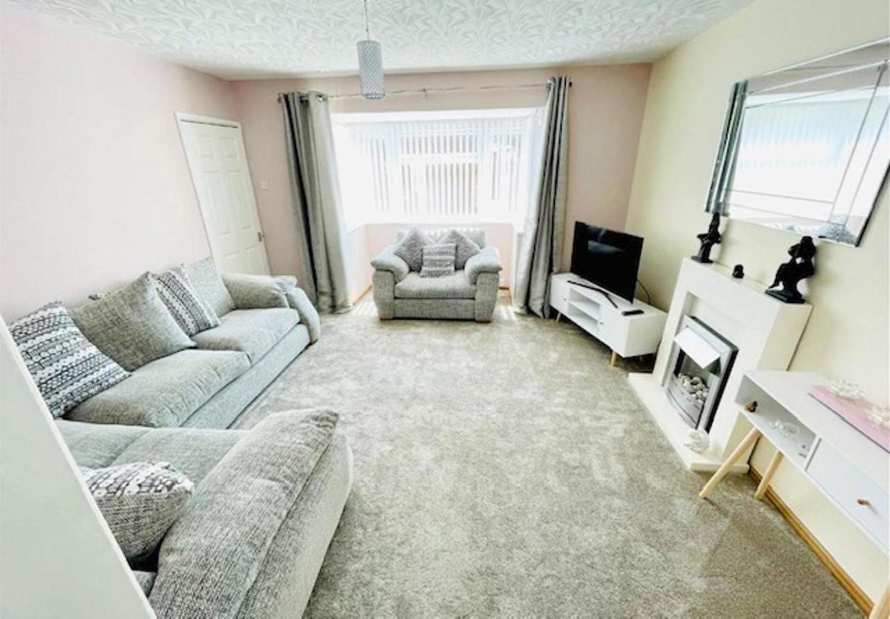 Lovely And Affordable House Closer To The Sea Hartlepool Exterior photo