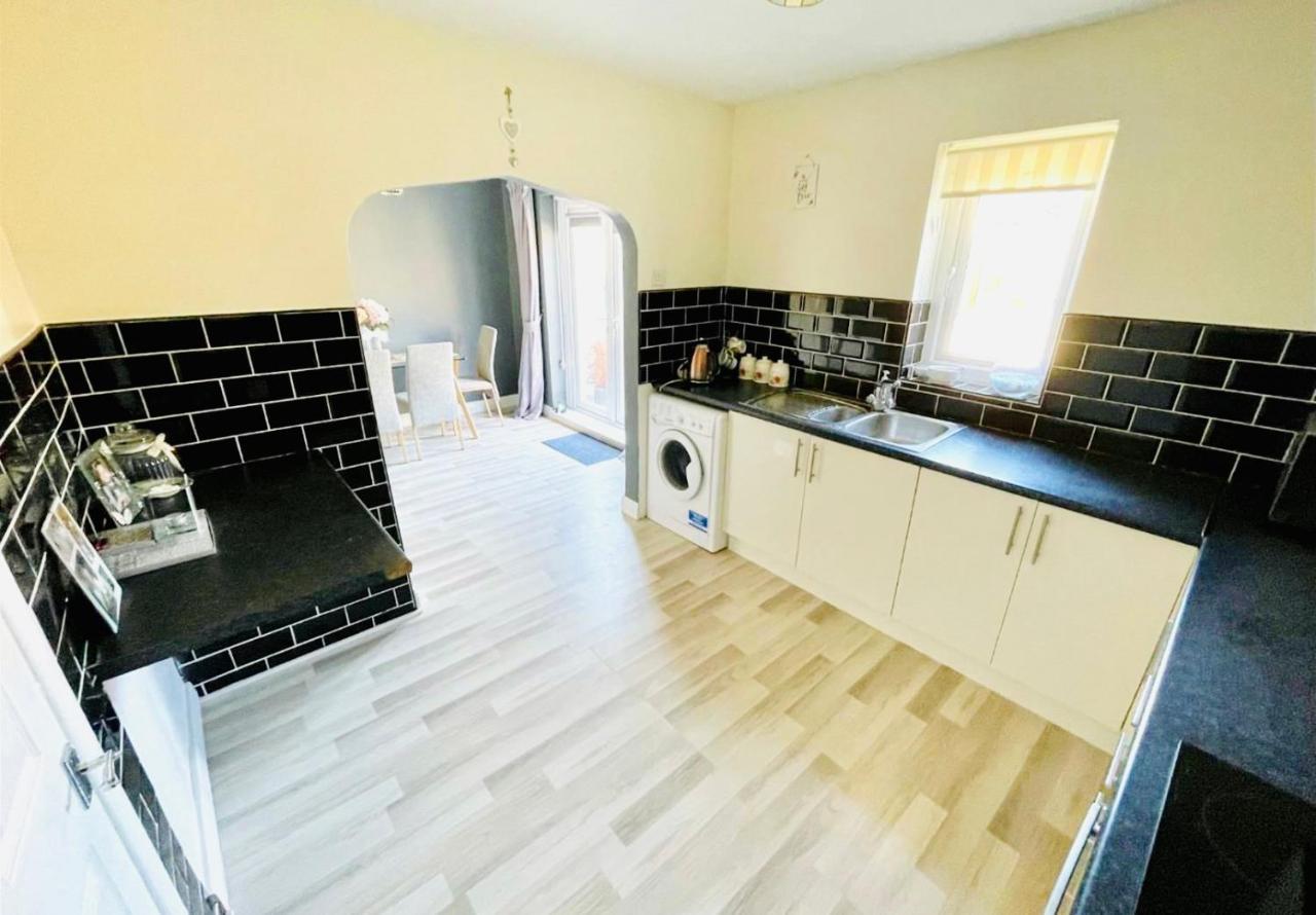 Lovely And Affordable House Closer To The Sea Hartlepool Exterior photo